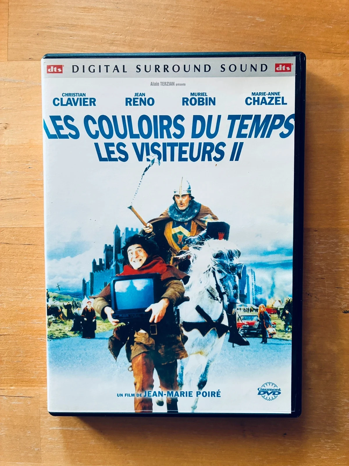 DVD Les Visiteurs 2 les couloirs du temps.